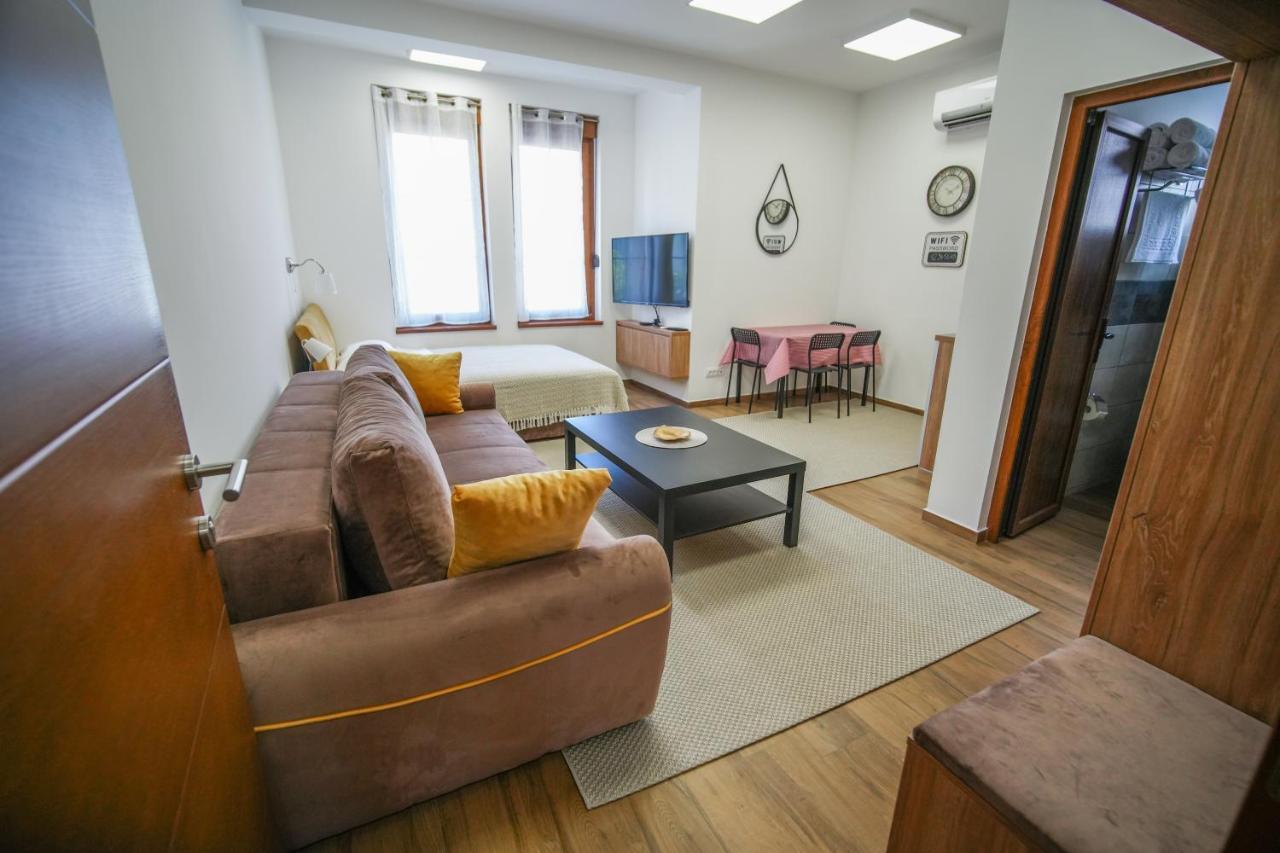 Aparthotel Prenociste Sole à Vranje Extérieur photo