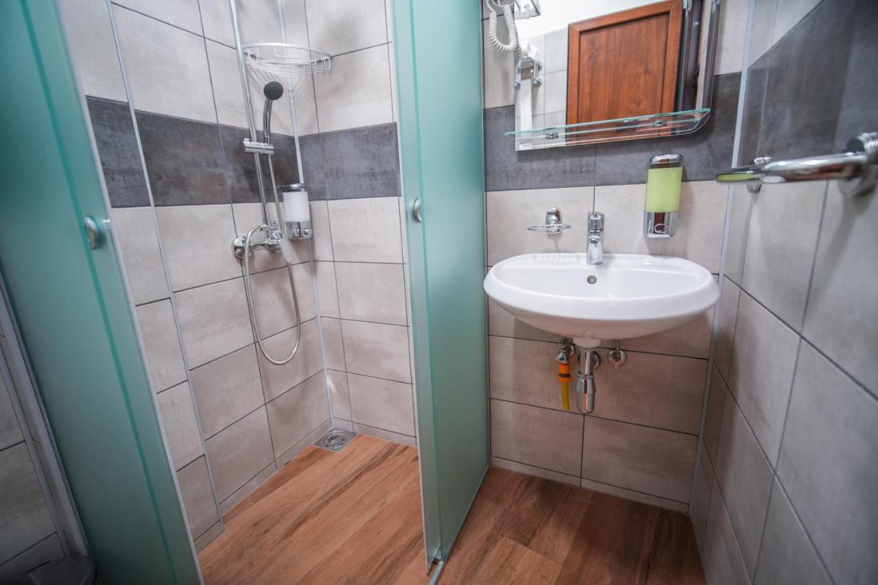 Aparthotel Prenociste Sole à Vranje Extérieur photo